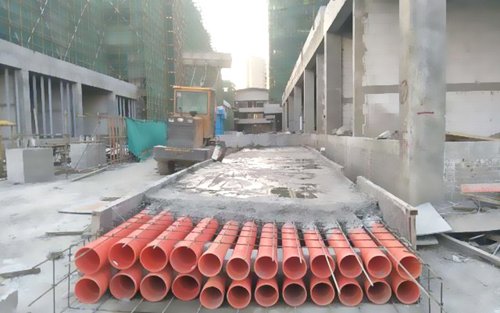 電線電纜管材敷設裝置